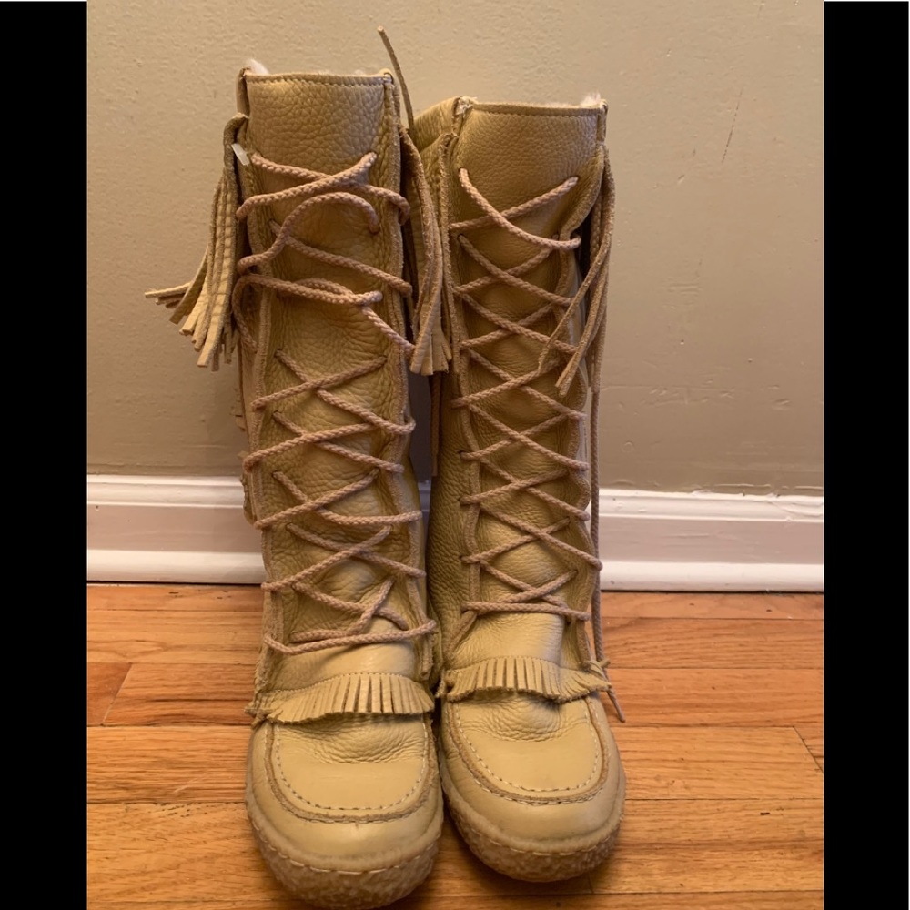Leather Eskimo boots